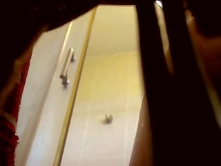 Meine schwester im gesetz im die dusche (hidden kamera)