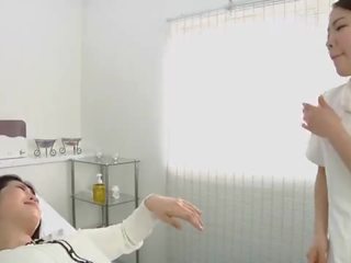 Japanisch lesbisch sedusive spitting massage klinik untertitelt